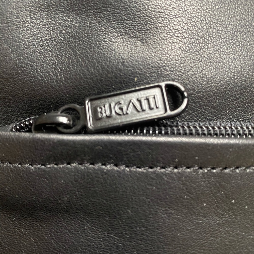 BUGATTI...leather cross body bag - Picture 8 of 8